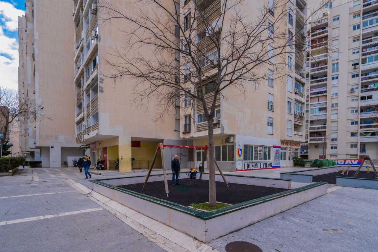 2 Bedroom Apartment/Parking/Market Сплит Екстериор снимка